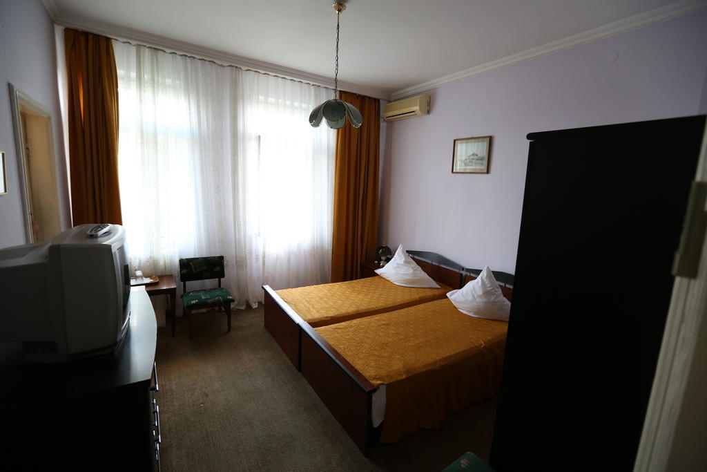 Hotel Banat Bucharest Room photo